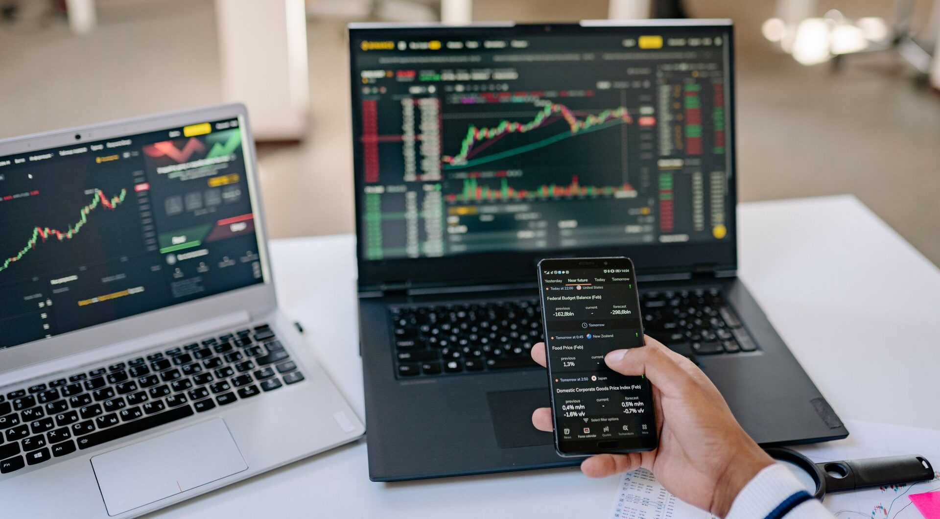 7 top online stock trading apps for 2026