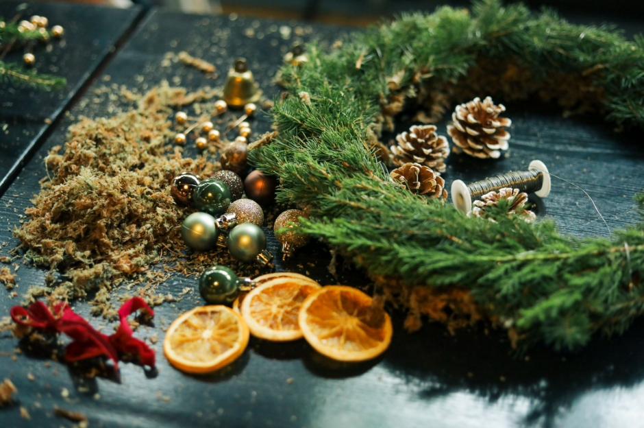 Christmas wreath-making at ALFI, Spitalfields | Get crafty this Christmas!