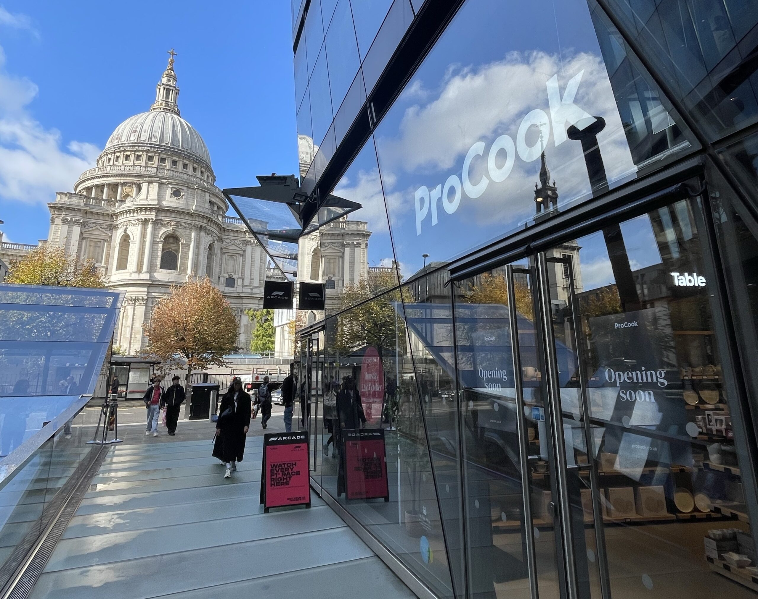 Leading kitchenware brand unveils its only central London location in the city’s One New Change