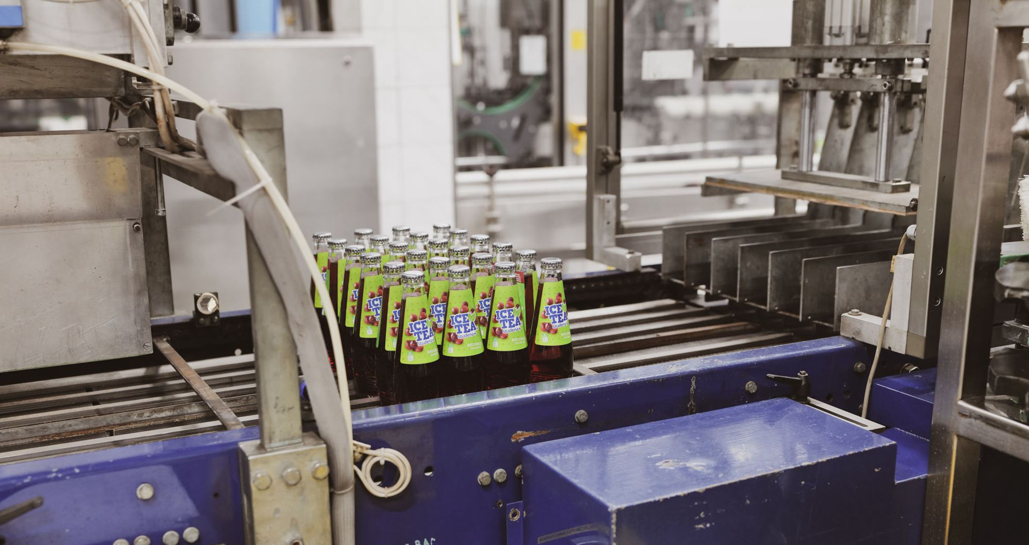 How robotic packaging is changing food and beverage manufacturing
