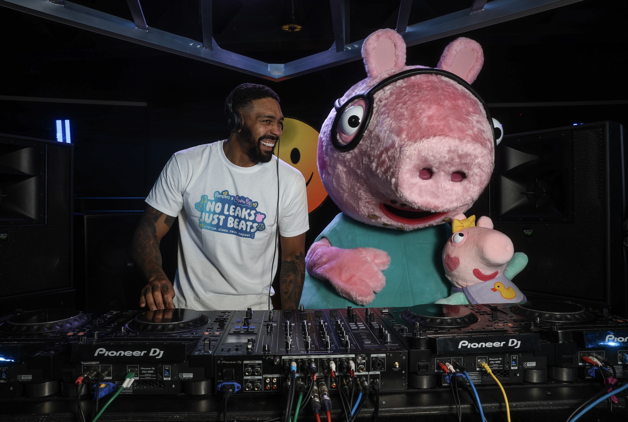 Hundreds of tiny ravers take over Ministry of Sound as Jordan Banjo and Daddy Pig hit the decks