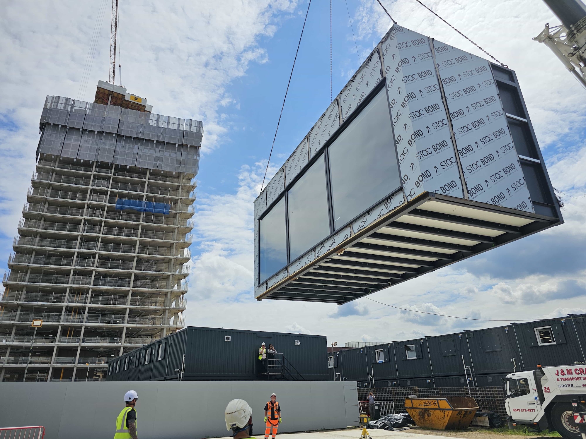 Key factors that define a high-quality modular office building